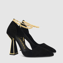 Yawa Black/Gold