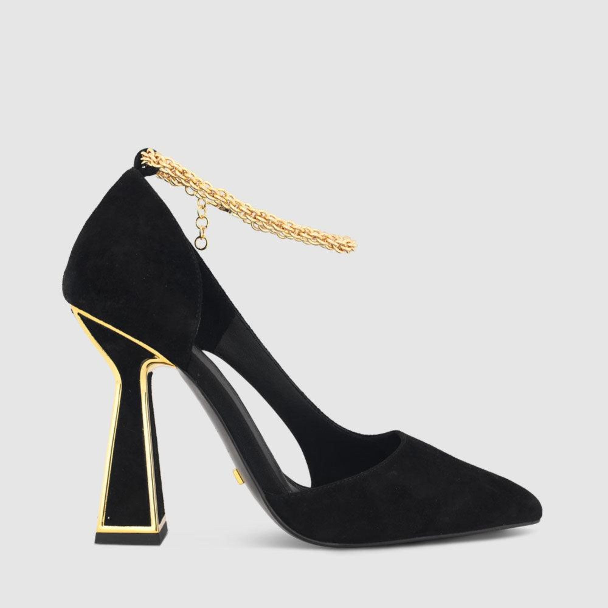 Yawa Black/Gold
